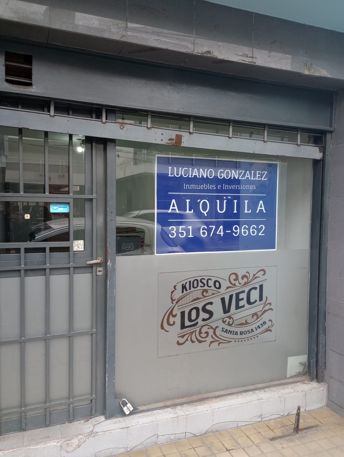 Excelente local en alberdi a media cuadra del hopital de clinicas.-