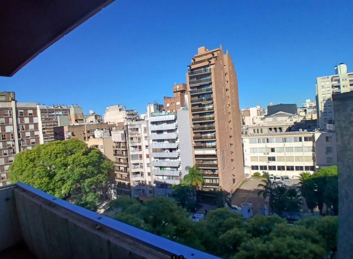 VENTA DEPARTAMENTO 2 DORMITORIOS CON BALCON Y COCHERA EDIFICIO DE CATEGORIA SOBRE CAÑADA