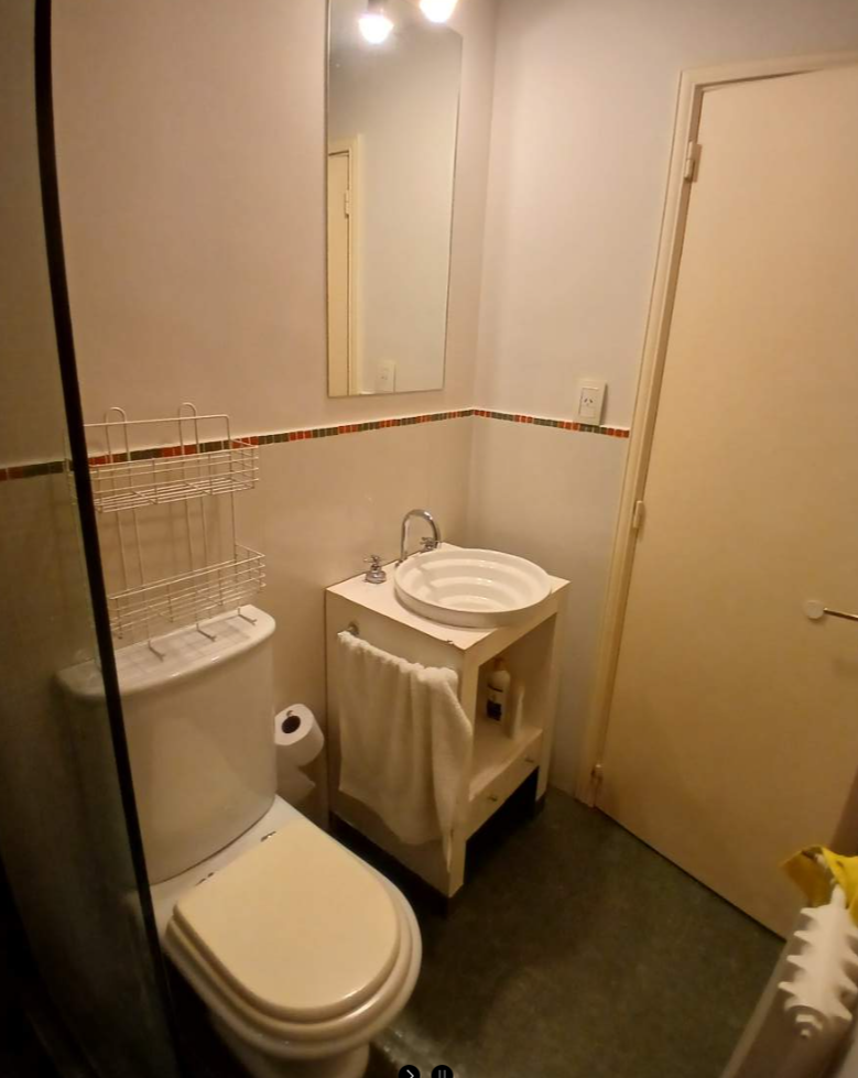 VENTA DEPARTAMENTO 2 DORMITORIOS CON BALCON Y COCHERA EDIFICIO DE CATEGORIA SOBRE CAÑADA