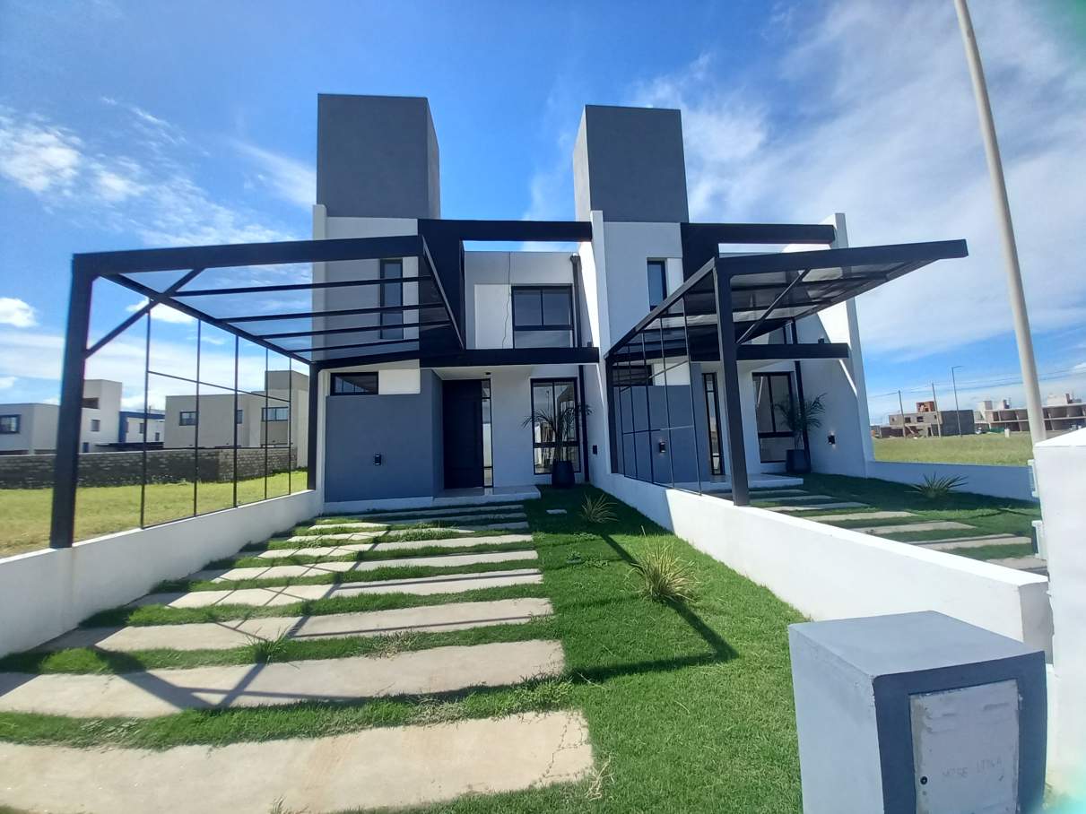 Venta Duplex 3 dorm Quebradas de Manantiales a Estrenar