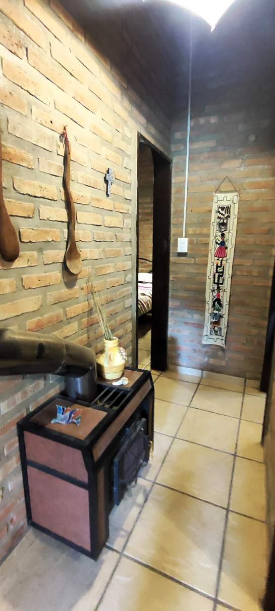 CASA DE DOS DORMITORIOS CON PILETA EN ARROYO DE LOS PATOS