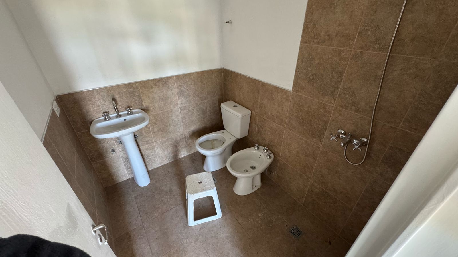 DUPLEX ALQUILER 2 DORMITORIOS  3 baños CUESTA COLORADA LA CALERA