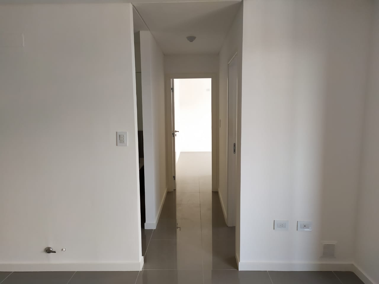Alquiler depto 1 dorm CCOCHERA -