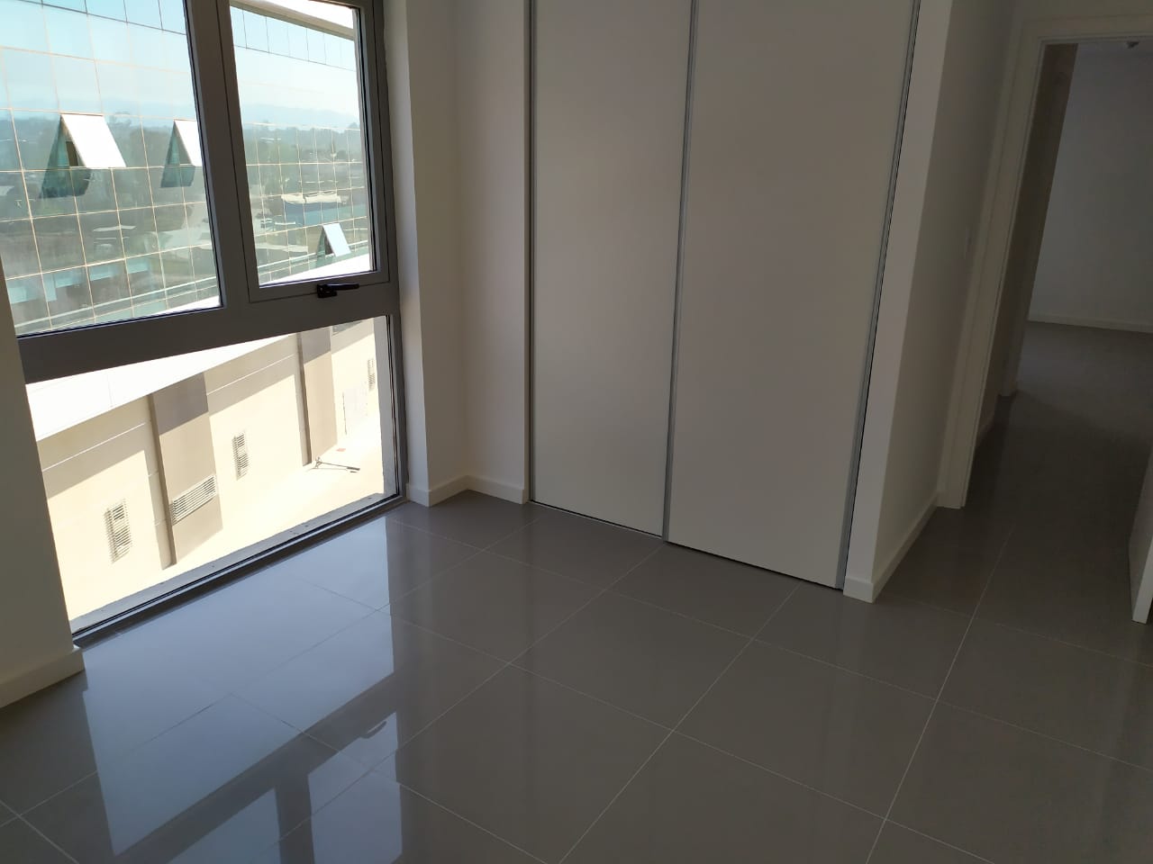Alquiler depto 1 dorm CCOCHERA -
