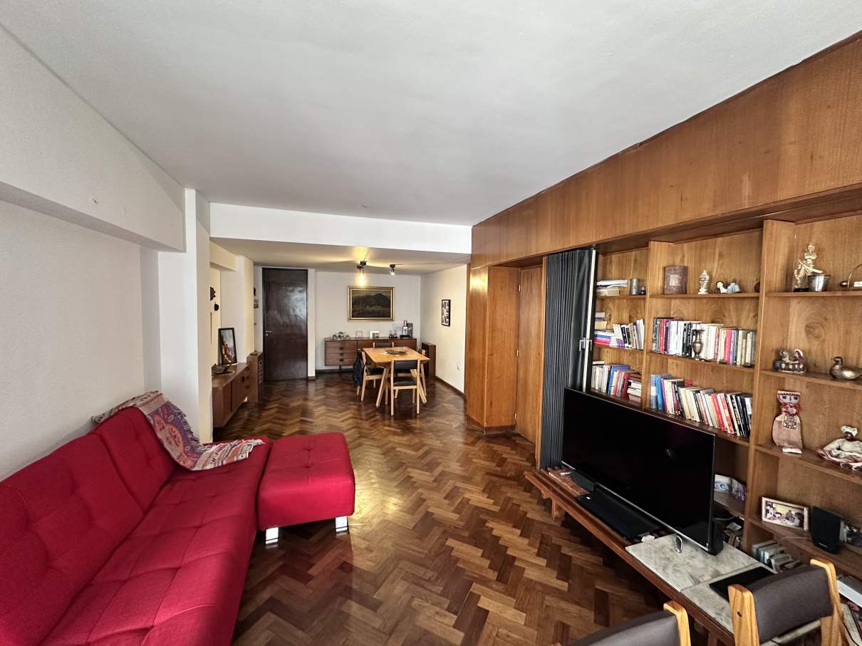 Departamento de 4 dormitorios en venta en el Centro - Av. Colón y La Cañada