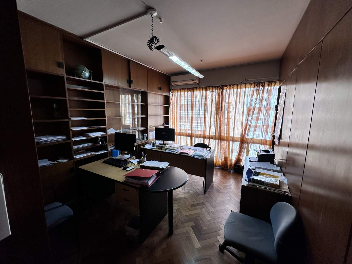 Departamento de 4 dormitorios en venta en el Centro - Av. Colón y La Cañada