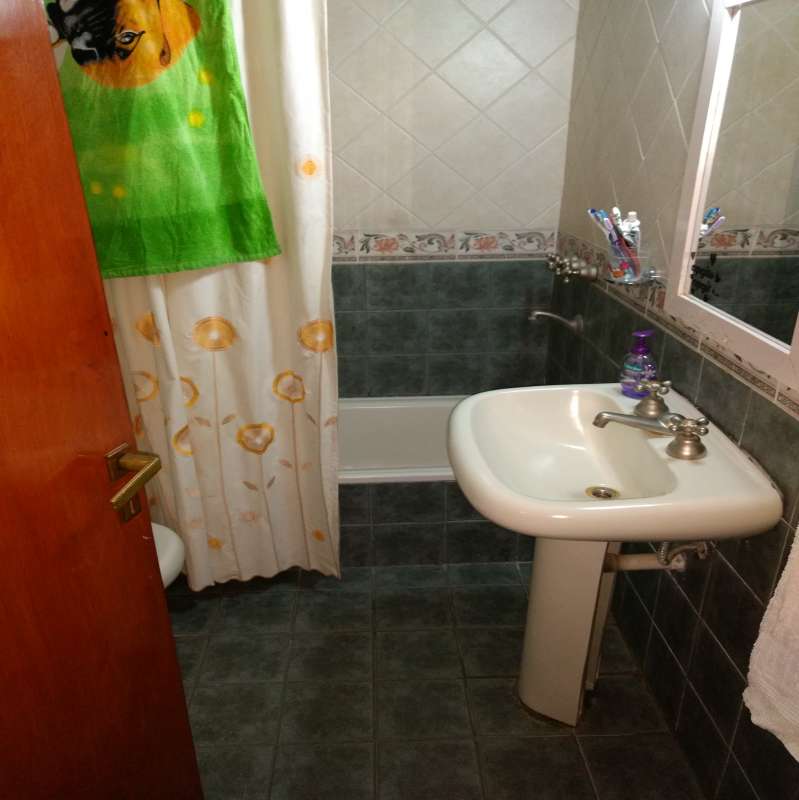 Tu Hogar Ideal en Cerro de Las Rozas: Amplia Casa de 3 Dormitorios