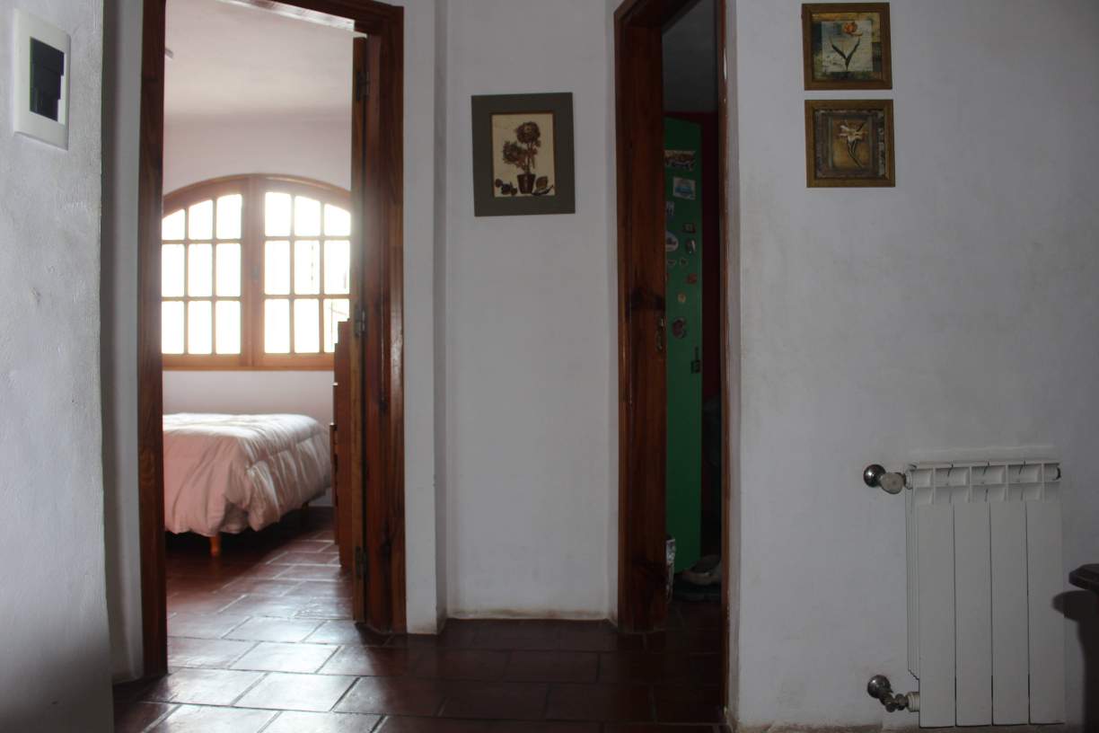 ARGUELLO CASA ESTILO COLONIAL CON PILETA.