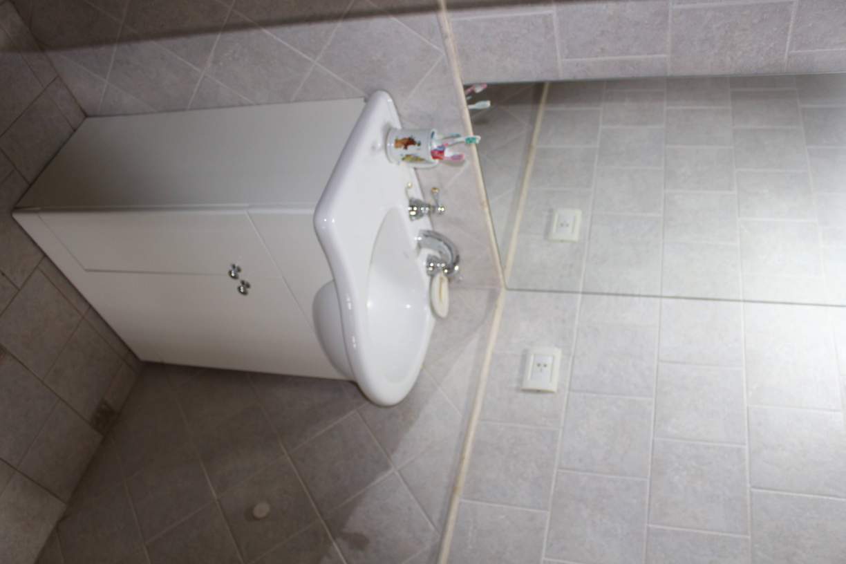 ARGUELLO CASA ESTILO COLONIAL CON PILETA.