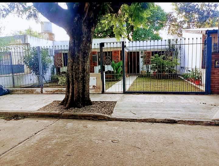 Casa en venta  Barrio Ituzaingó