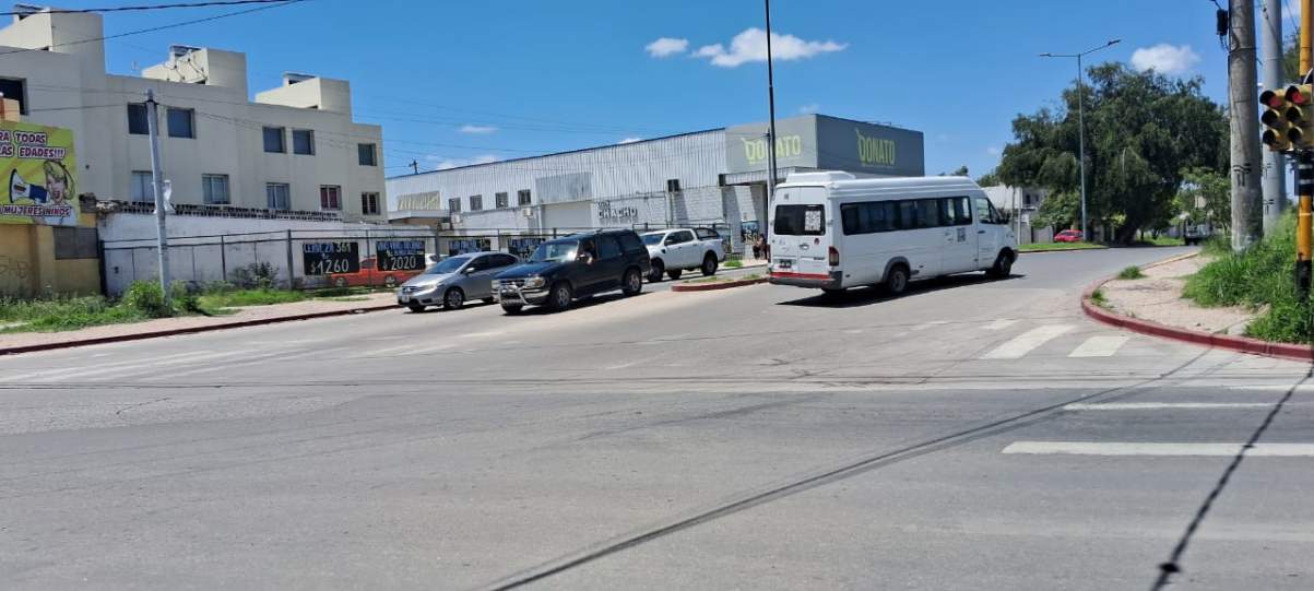 CASA EN VENTA - DONATO ALVAREZ ARGUELLO