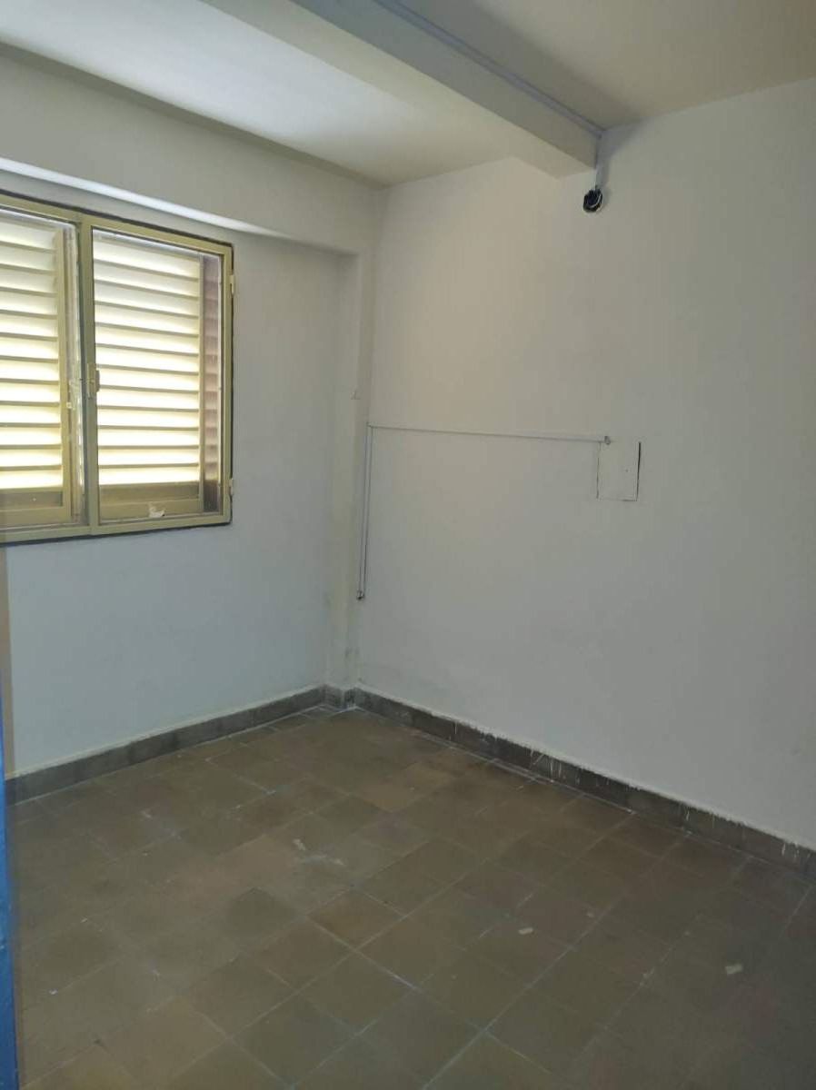 CASA EN VENTA B AVELLANEDA