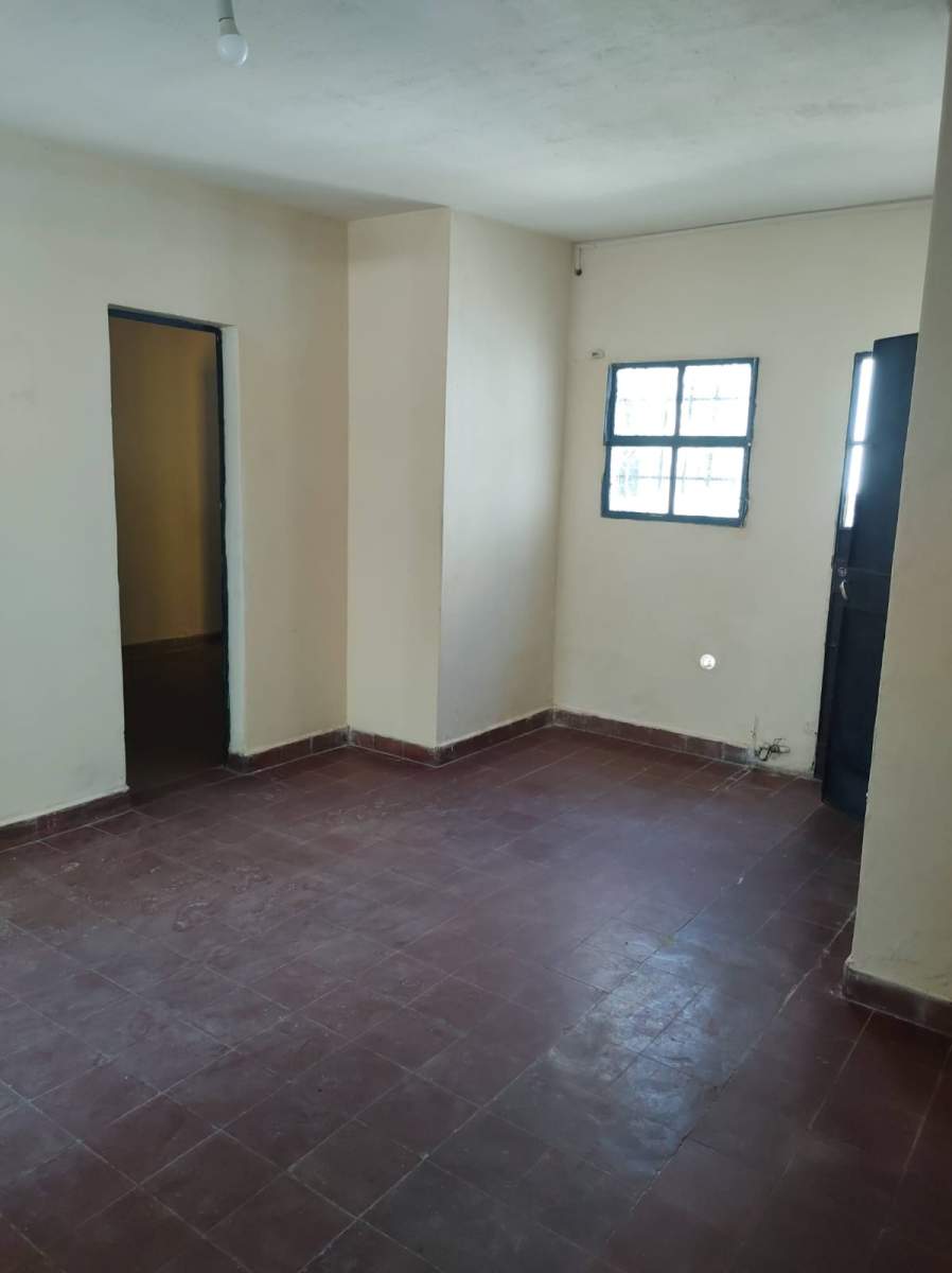 CASA EN VENTA B AVELLANEDA