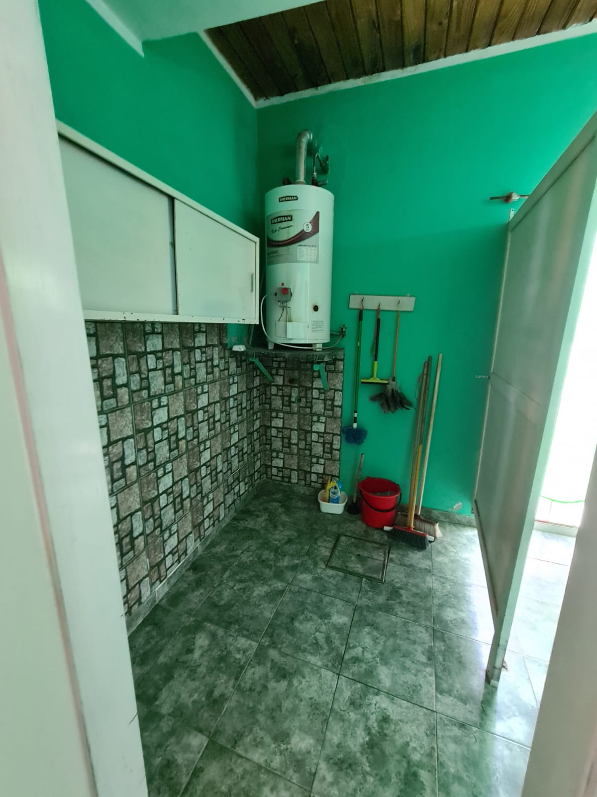 CASA EN VENTA 2 DOR SUQUIA 329  BARRIO SAN MARTIN