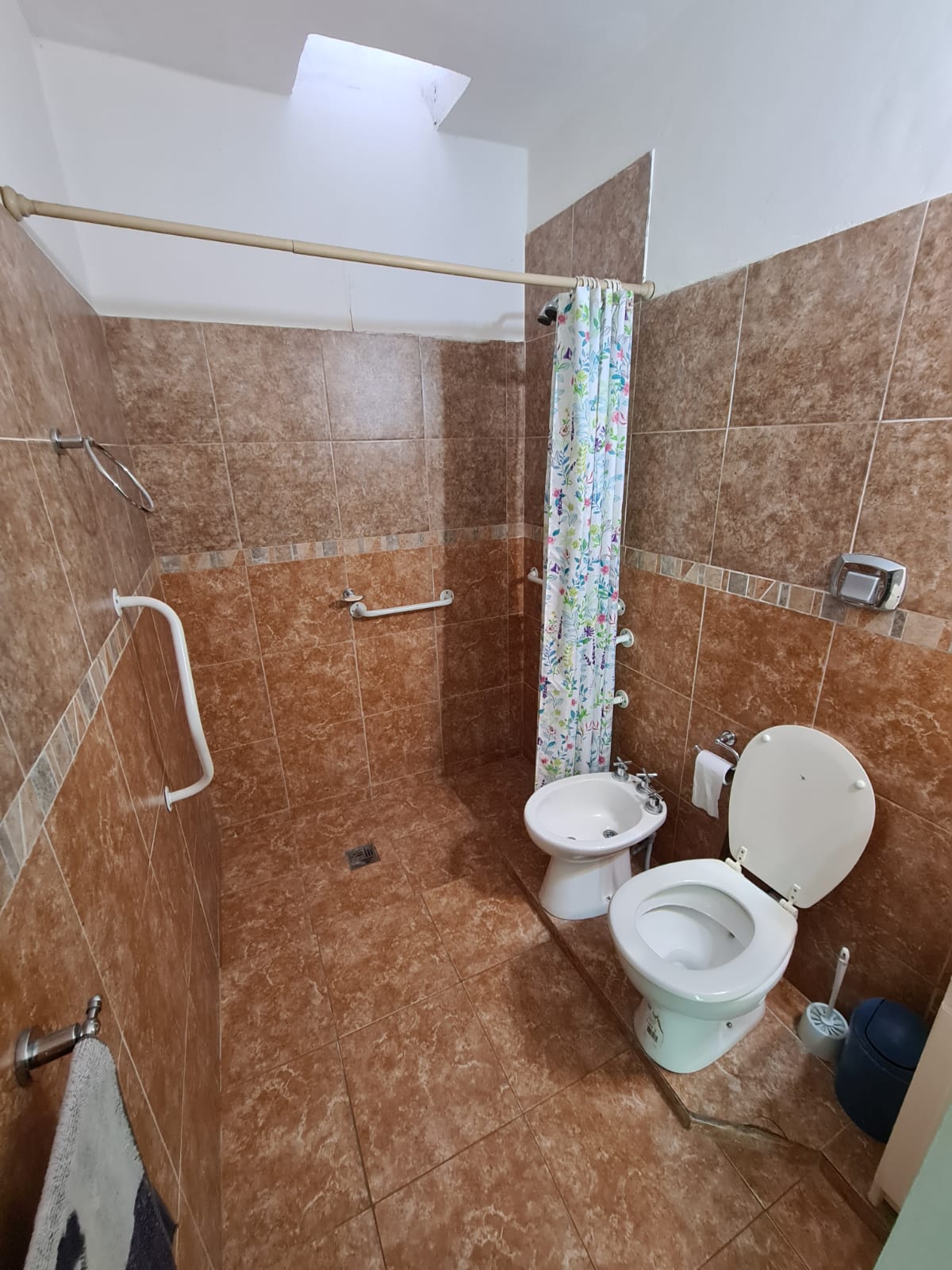 CASA EN VENTA 2 DOR SUQUIA 329  BARRIO SAN MARTIN