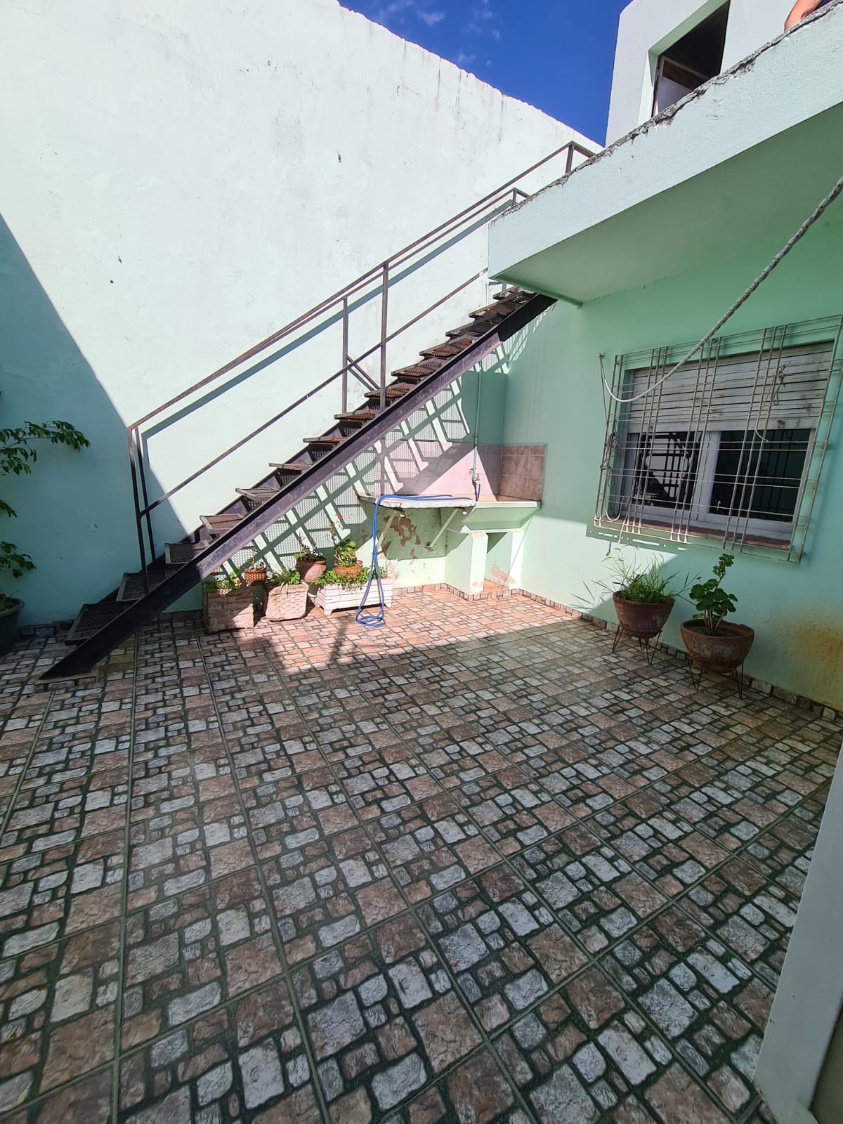 CASA EN VENTA 2 DOR SUQUIA 329  BARRIO SAN MARTIN