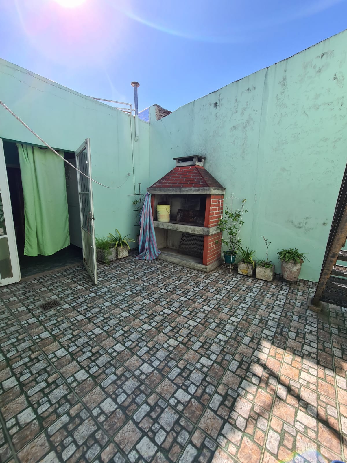 CASA EN VENTA 2 DOR SUQUIA 329  BARRIO SAN MARTIN
