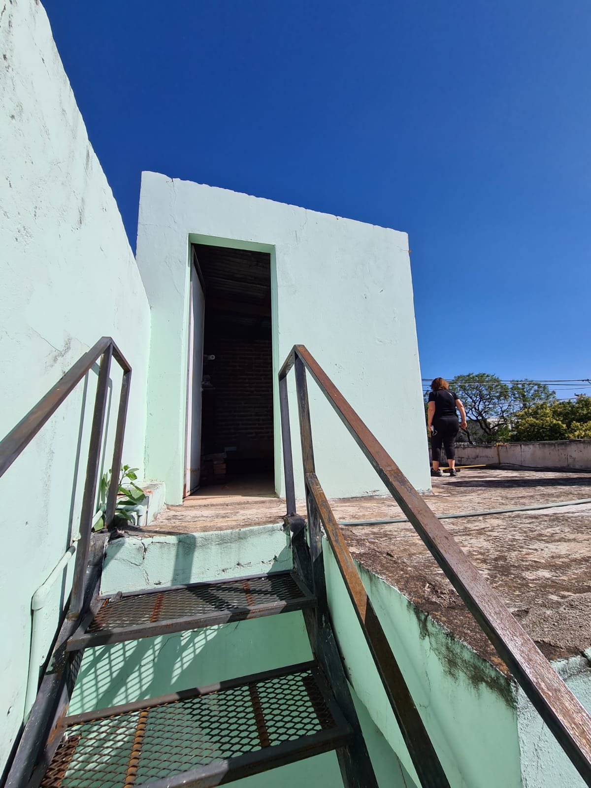 CASA EN VENTA 2 DOR SUQUIA 329  BARRIO SAN MARTIN