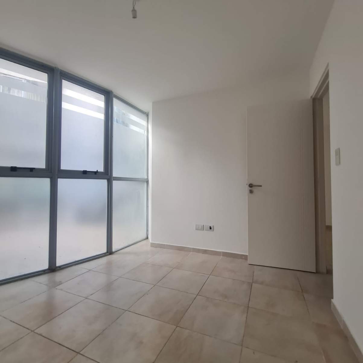 NUEVA CORDOBA ALQUILA DPTO 1 DORM - 3 AMBIENTES