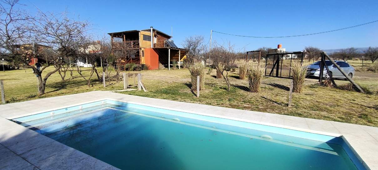 COMPLEJO DE CABAÑAS EN POTRERO DE GARAY