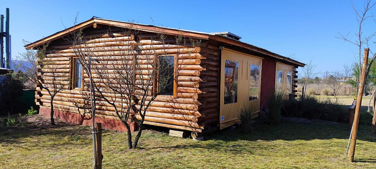 COMPLEJO DE CABAÑAS EN POTRERO DE GARAY