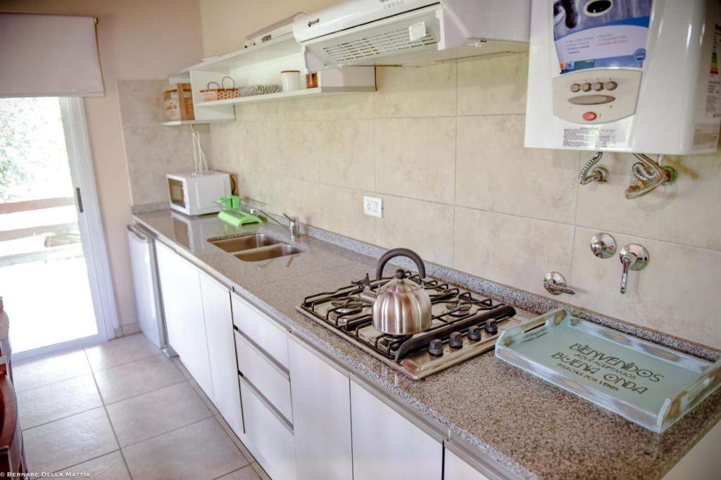 COMPLEJO TURÍSTICO  DE 4 CABAÑAS EN ZONA MATE DE LUNA.-S.MÓNICA.