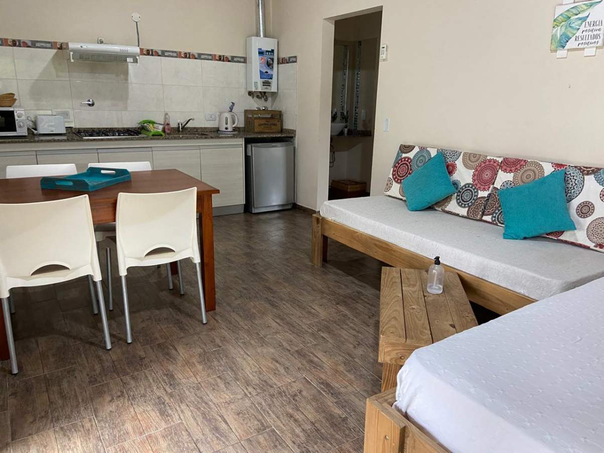 COMPLEJO TURÍSTICO  DE 4 CABAÑAS EN ZONA MATE DE LUNA.-S.MÓNICA.