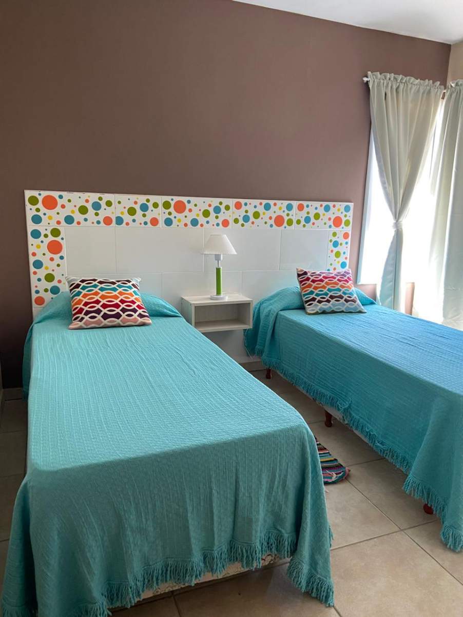 COMPLEJO TURÍSTICO  DE 4 CABAÑAS EN ZONA MATE DE LUNA.-S.MÓNICA.