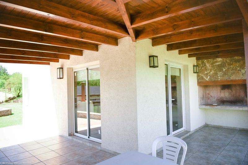 COMPLEJO TURÍSTICO  DE 4 CABAÑAS EN ZONA MATE DE LUNA.-S.MÓNICA.