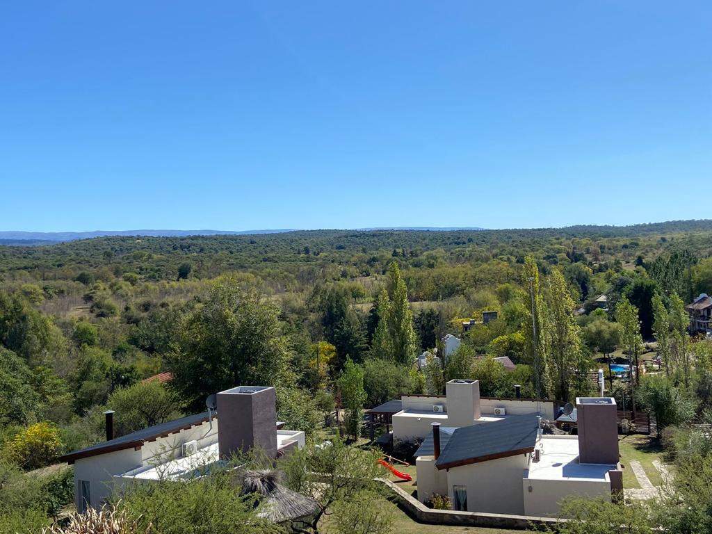 COMPLEJO TURÍSTICO  DE 4 CABAÑAS EN ZONA MATE DE LUNA.-S.MÓNICA.