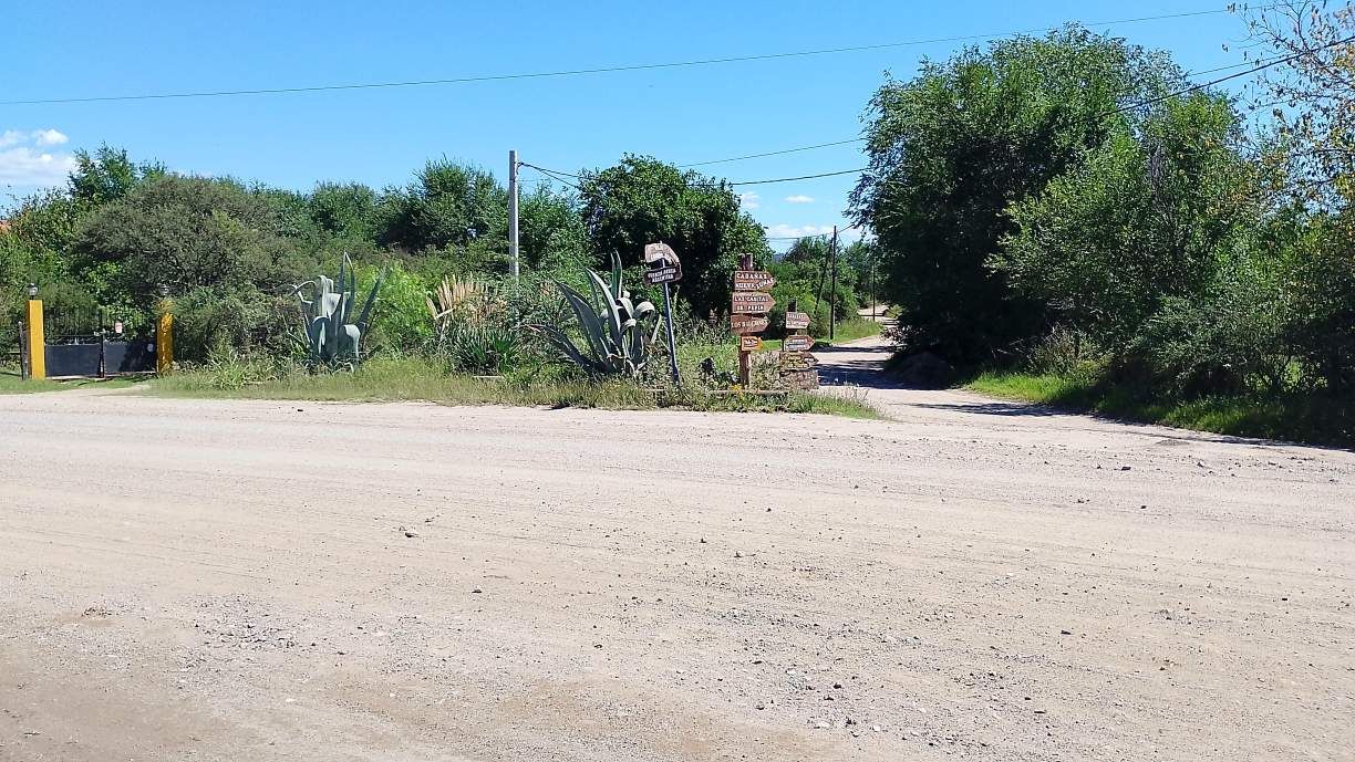 CABAÑA EN VENTA DE 4 AMB EN SANTA MÓNICA. STA.ROSA DE CALAMUCHITA