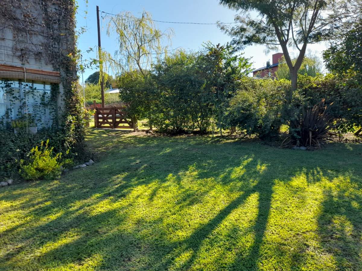 CASA EN VENTA  RETASADA EN SANTA MÓNICA.B SANTA TERESITA 4 AMB.  DEPENDENCIA Y PILETA