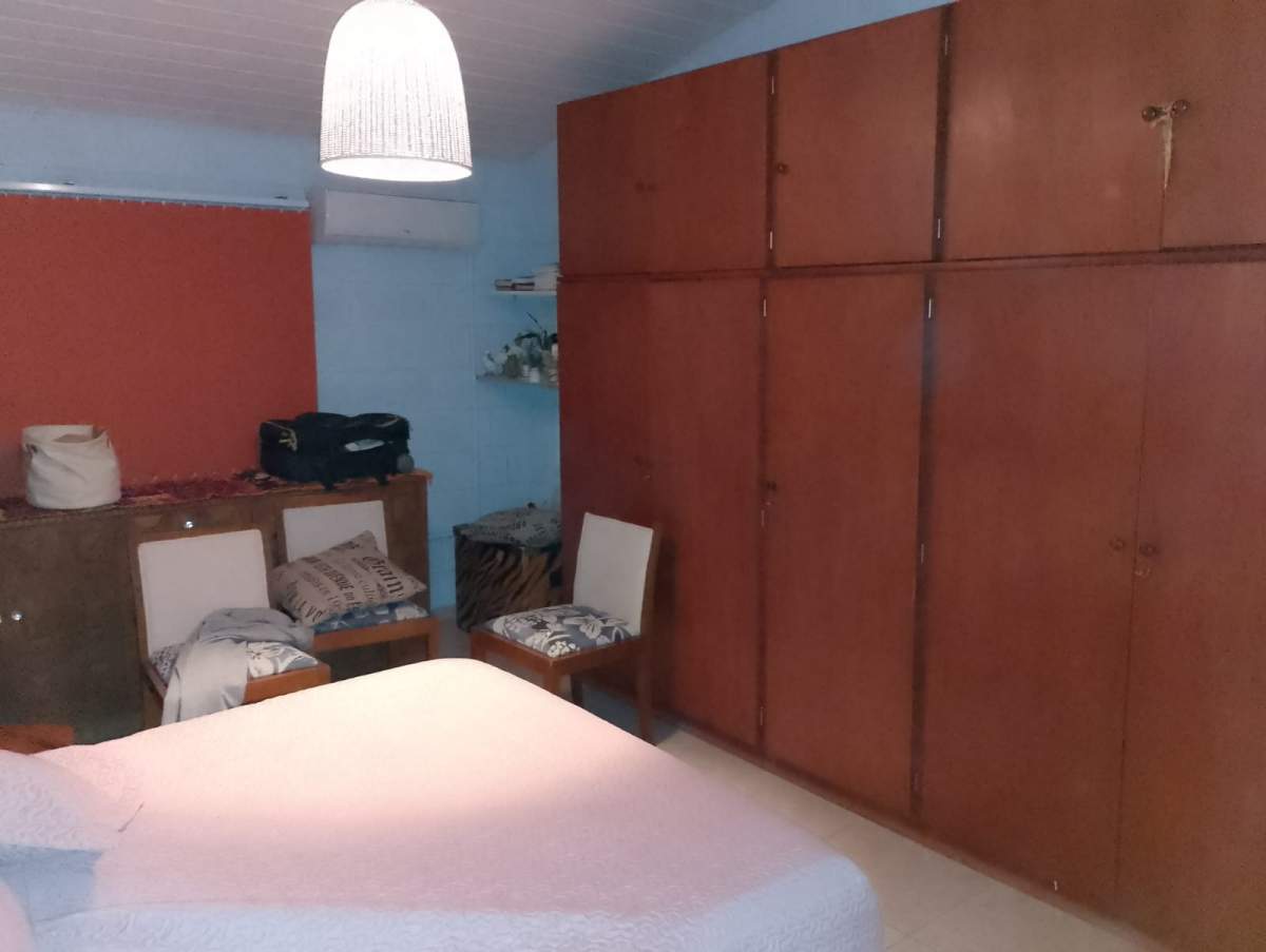 CASA EN VENTA  RETASADA EN SANTA MÓNICA.B SANTA TERESITA 4 AMB.  DEPENDENCIA Y PILETA