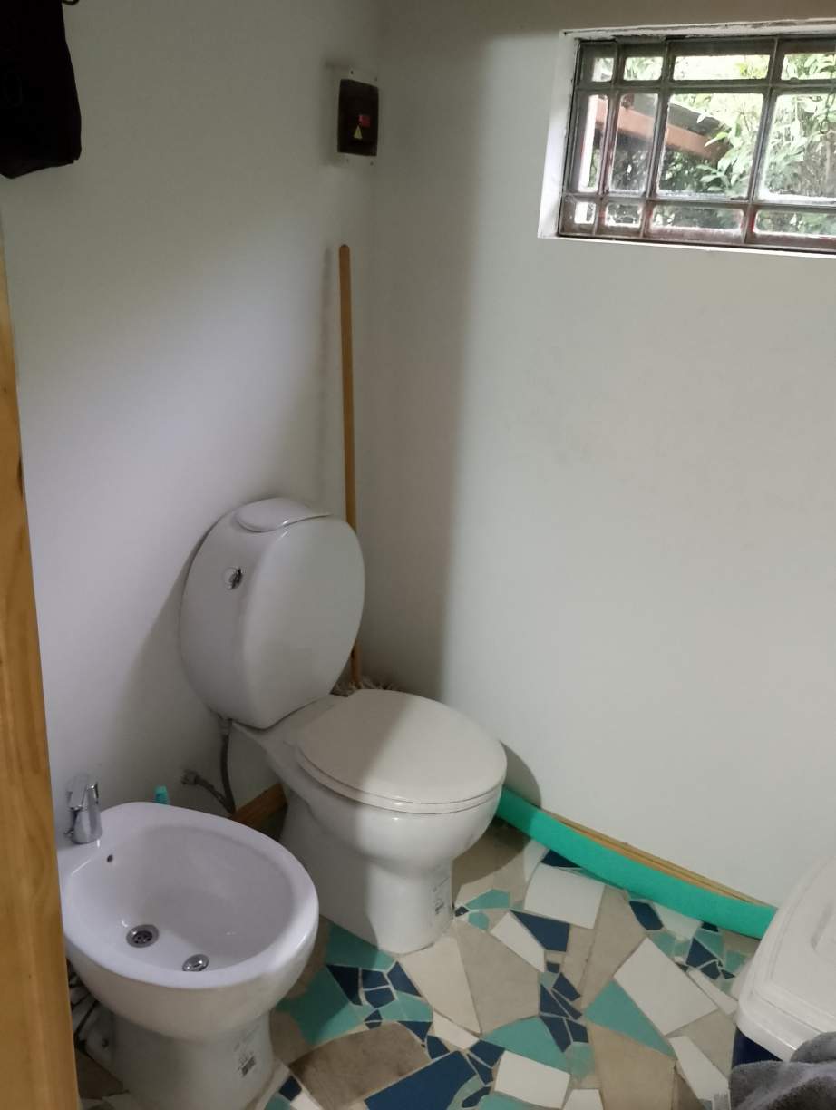 CASA EN VENTA  RETASADA EN SANTA MÓNICA.B SANTA TERESITA 4 AMB.  DEPENDENCIA Y PILETA