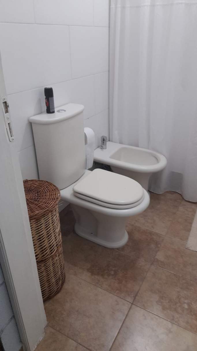 CASA EN VENTA  RETASADA EN SANTA MÓNICA.B SANTA TERESITA 4 AMB.  DEPENDENCIA Y PILETA