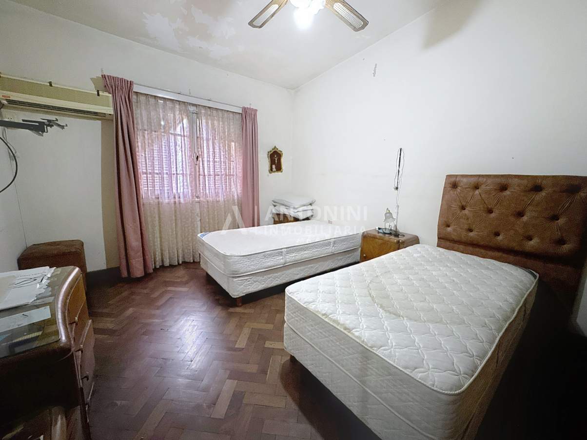 Apto Bancor Casa de 3 Dormitorios mas escritorio en B Cofico