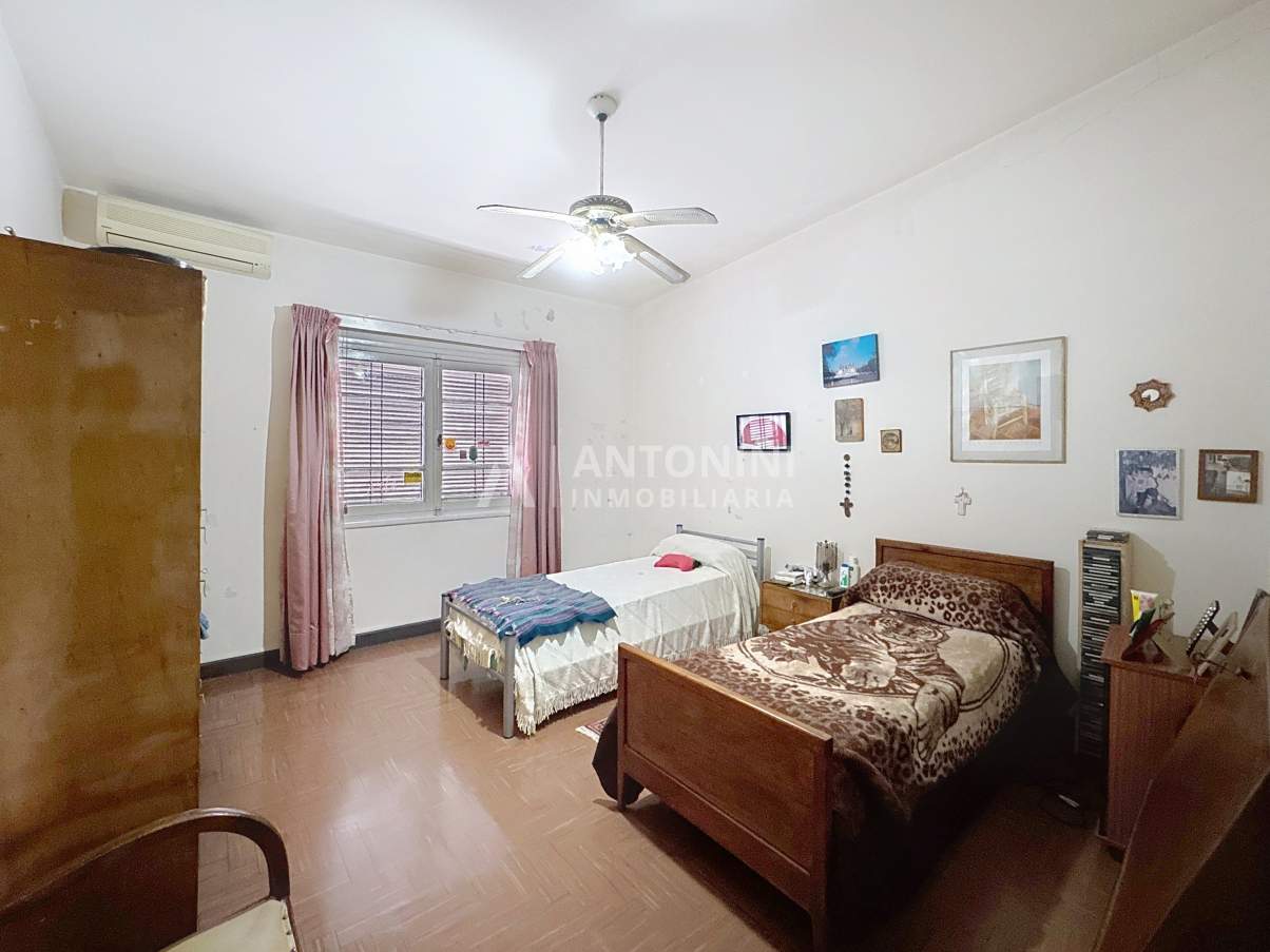 Apto Bancor Casa de 3 Dormitorios mas escritorio en B Cofico