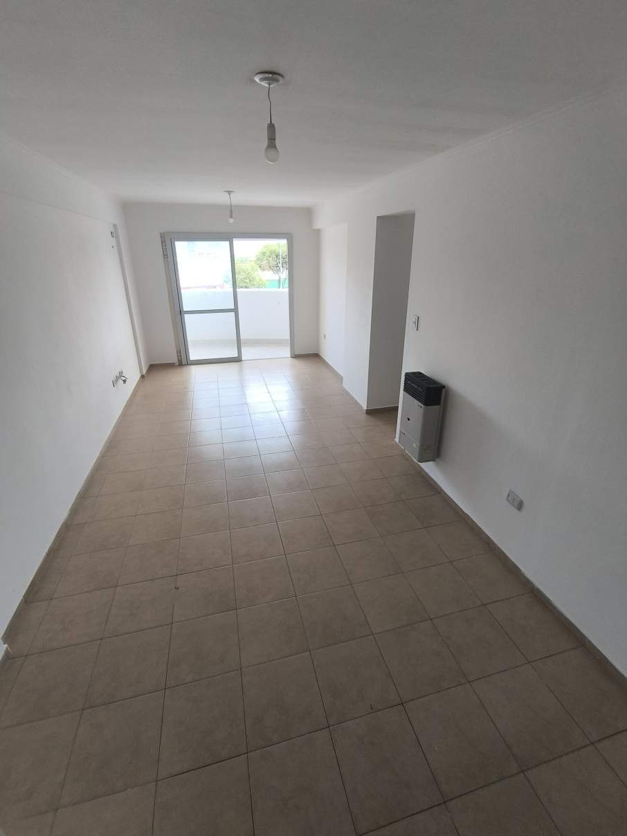 ALQUILER Departamento de 3 dormitorios Lateral con Vistas, con Cochera B Villa Sol