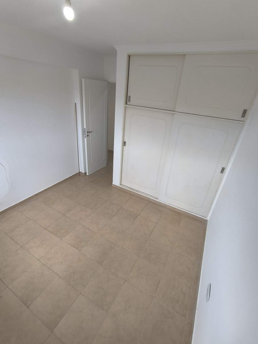ALQUILER Departamento de 3 dormitorios Lateral con Vistas, con Cochera B Villa Sol