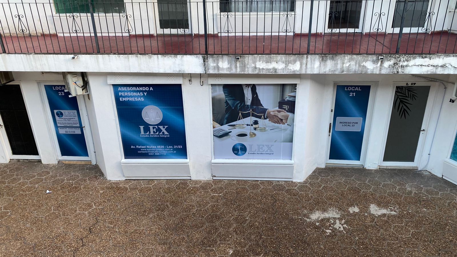 ATENCION INVERSIONISTAS - 2 LOCALES EN VENTA EN PLENO CERRO DE LAS ROSAS