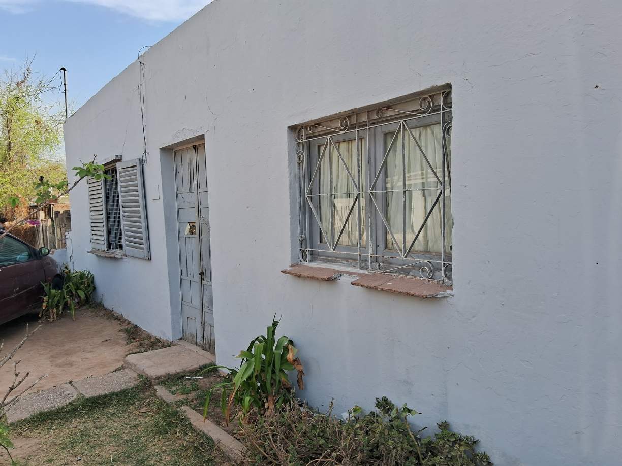 Casa en Venta - ARGUELLO- B AUTODROMO