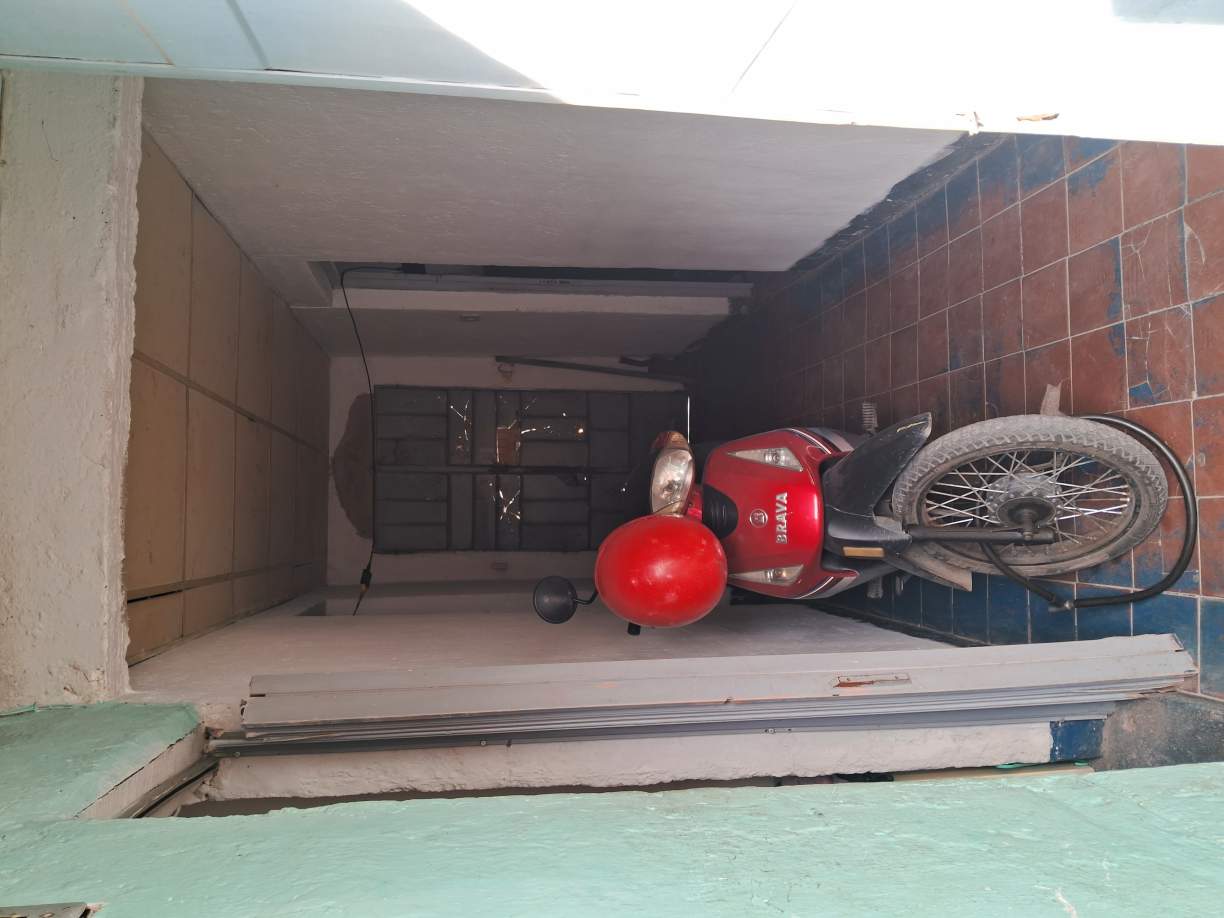 Casa en Venta - ARGUELLO- B AUTODROMO