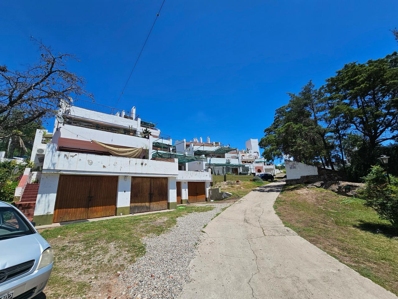 Departamento de 3 dormitorios en Villa del Lago.