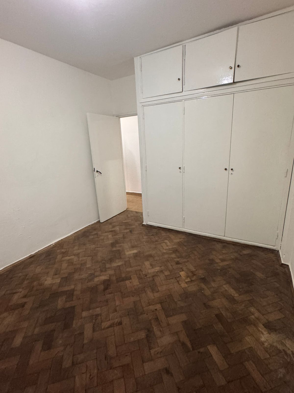 CENTRO Dpto 3 dorm.  cuarto de servicio 3 Bañ ¡ENORME!