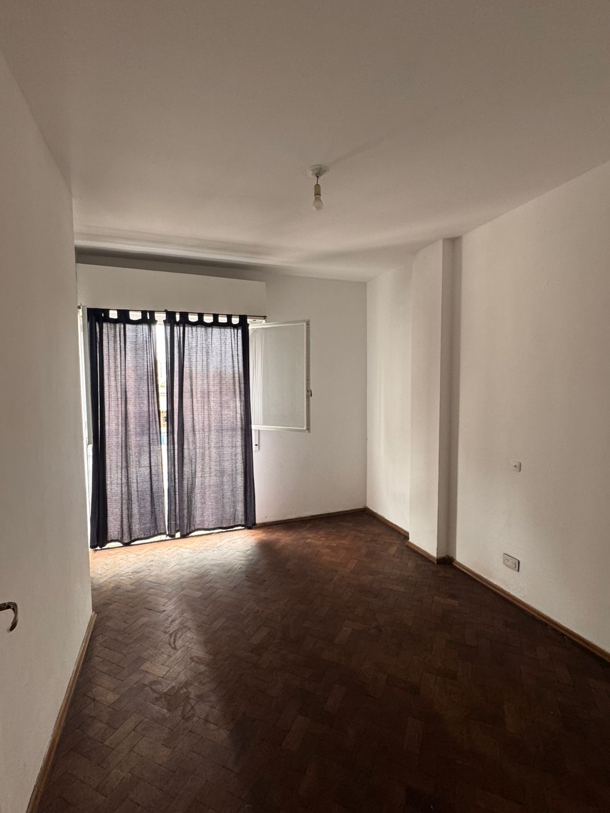 CENTRO Dpto 3 dorm.  cuarto de servicio 3 Bañ ¡ENORME!