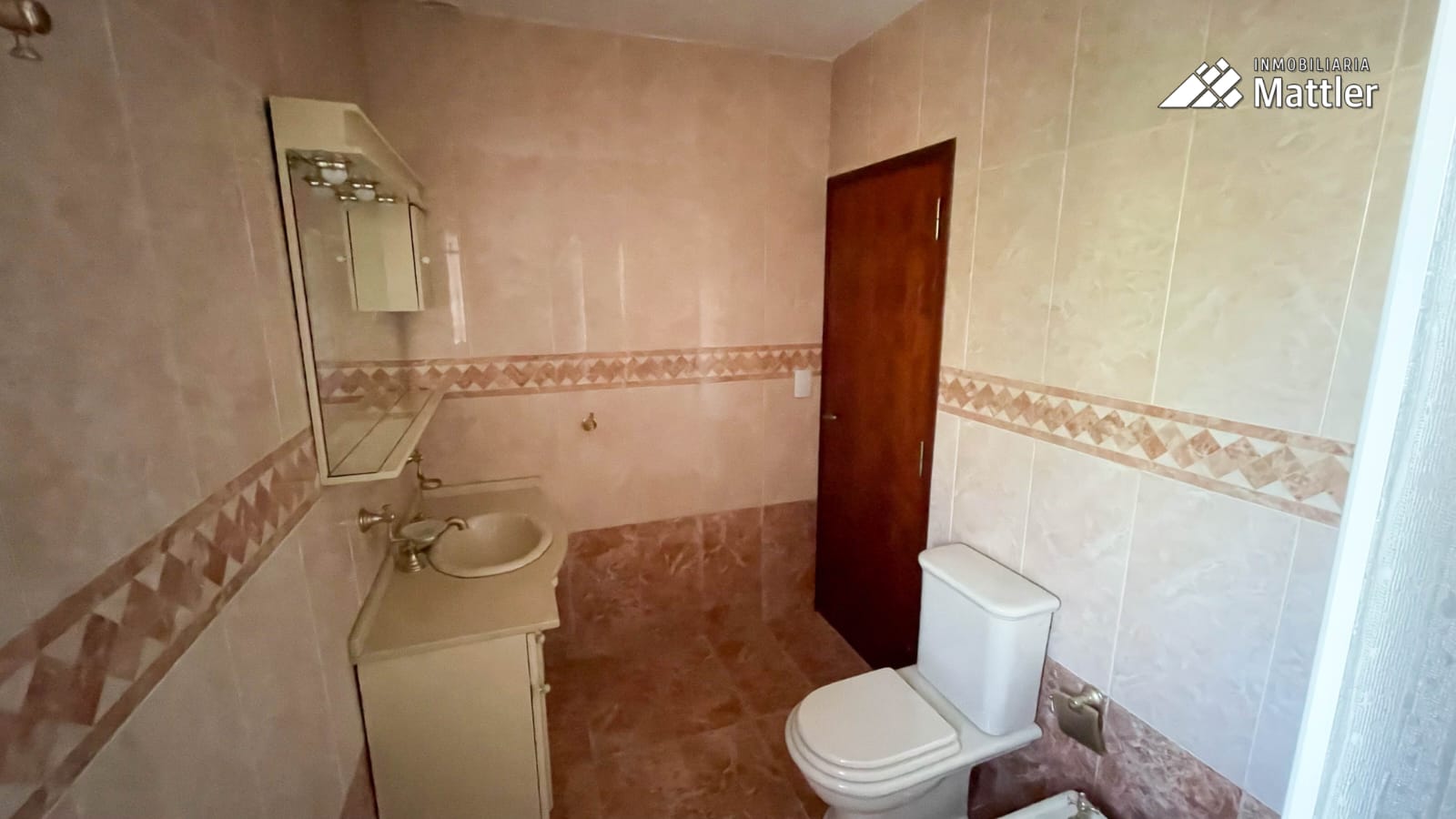 Departamento PH 2 ambiente Planta Baja con Jardín y Cochera , Villa General Belgrano