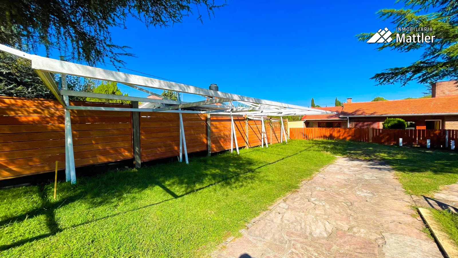 Departamento PH 2 ambiente Planta Baja con Jardín y Cochera , Villa General Belgrano