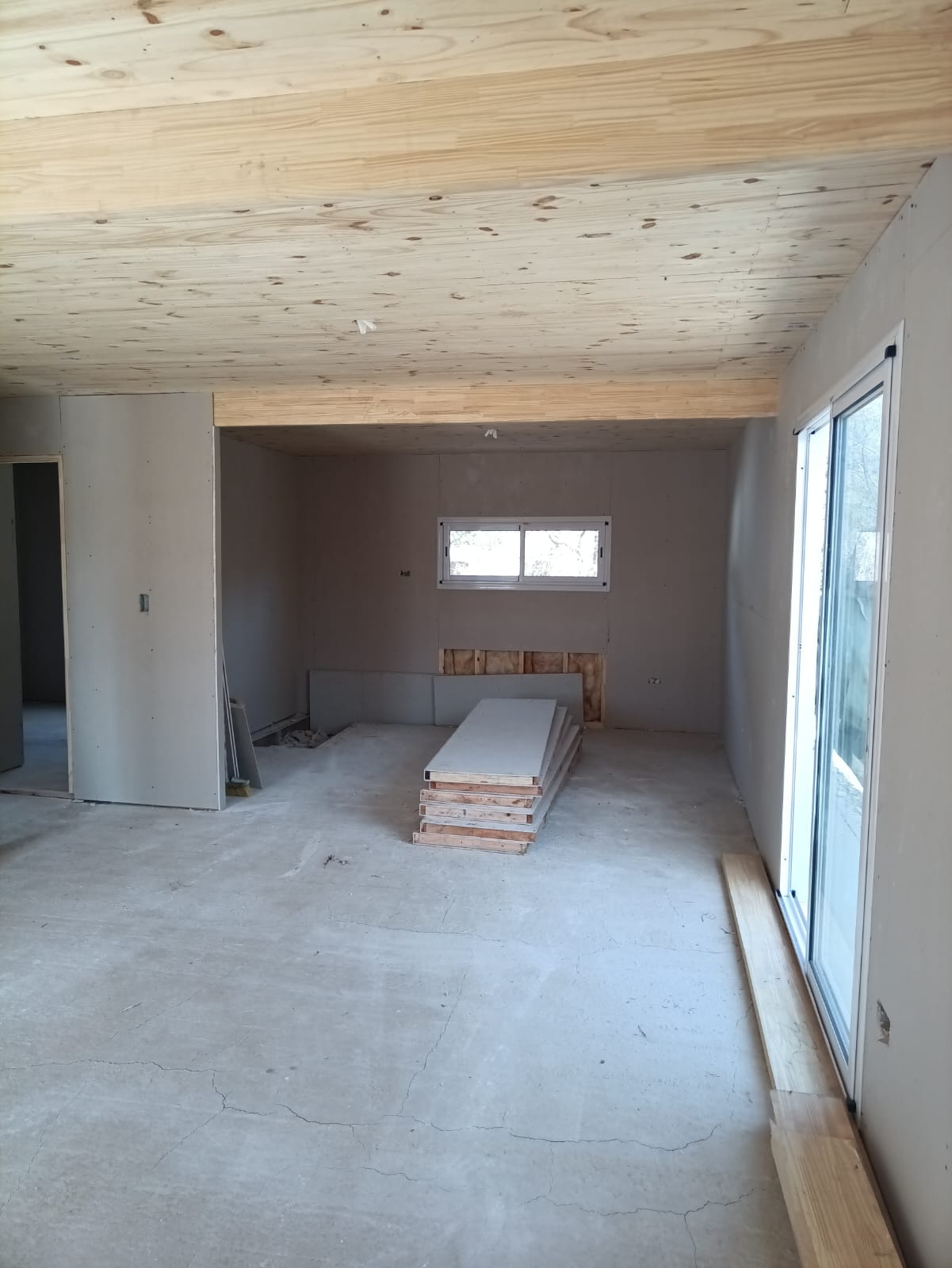 Casa 3 Ambientes en Villa La Ribera, Villa Quillinzo, a pocas cuadras del Rio. Prefabricada a TERMINAR