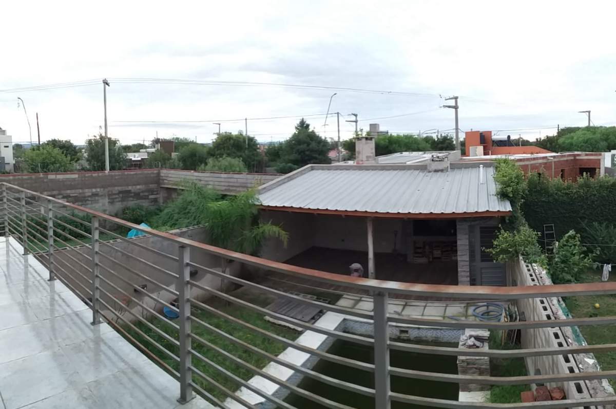 PROPIEDAD EN CARRARA DE HORIZONTE