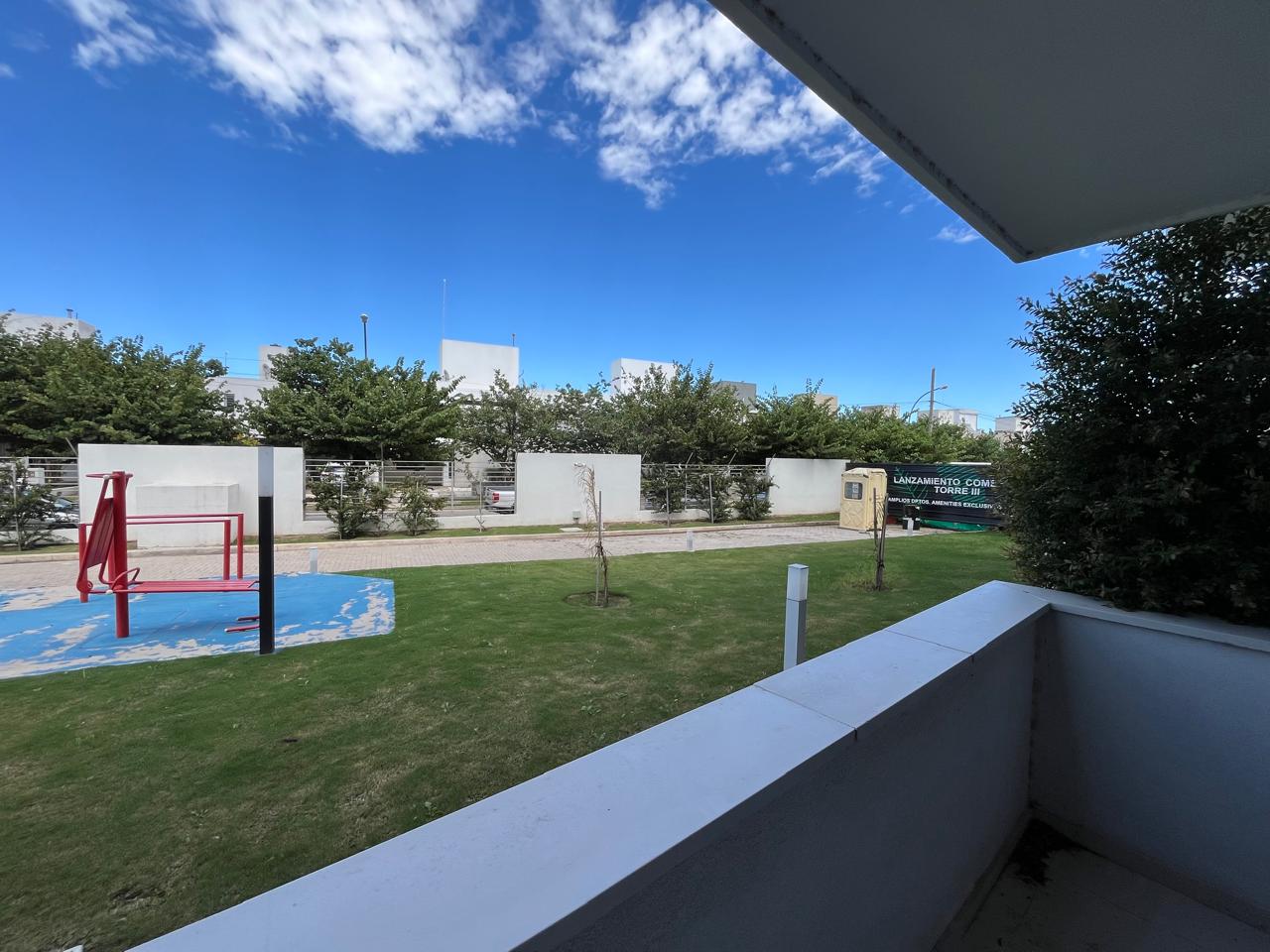 FONTANAS DEL SUR II DEPARTAMENTO DOS DORM DOS BAÑOS EN PLANTA BAJA